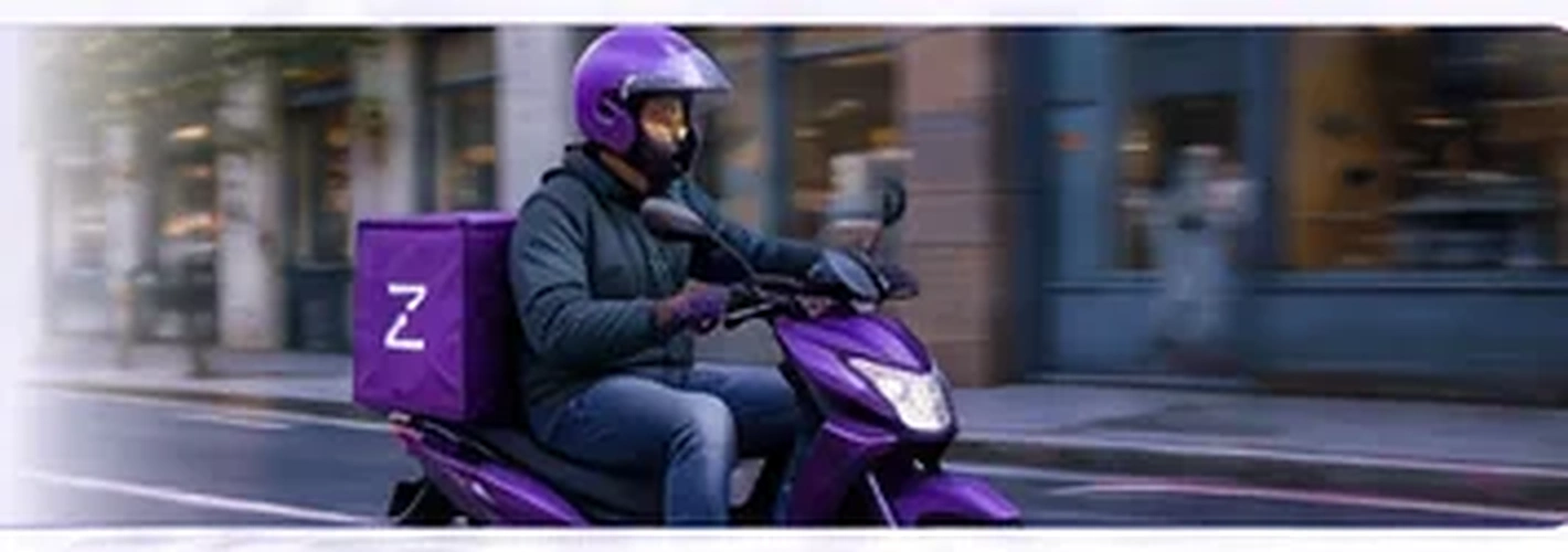 Entrega de Zyggo en moto
